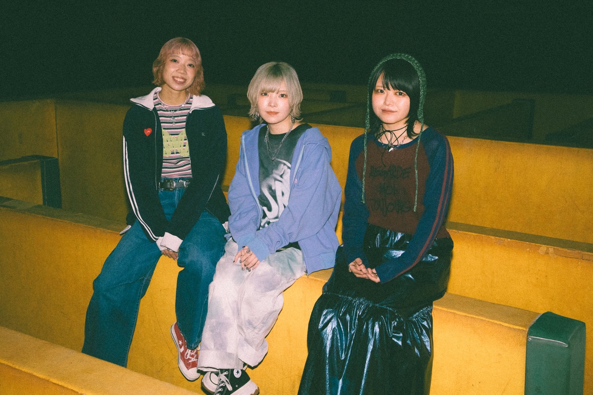 Artist: 月追う彼方